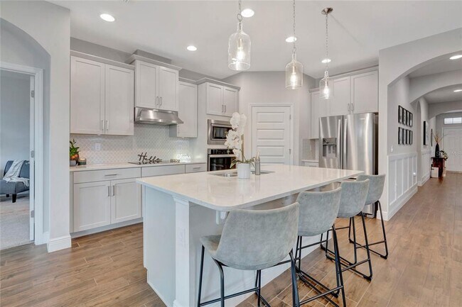Building Photo - 16457 Angel Fish Rd