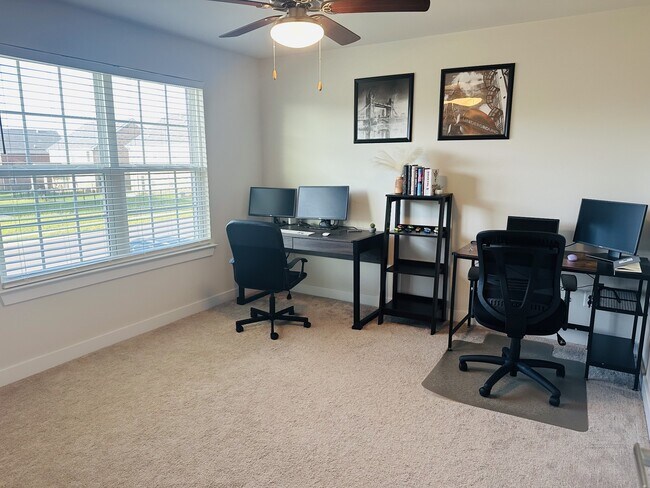 Building Photo - 119 Clavie Crew Ln