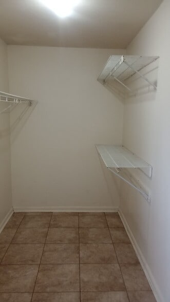 Building Photo - 7733 Bles Ave