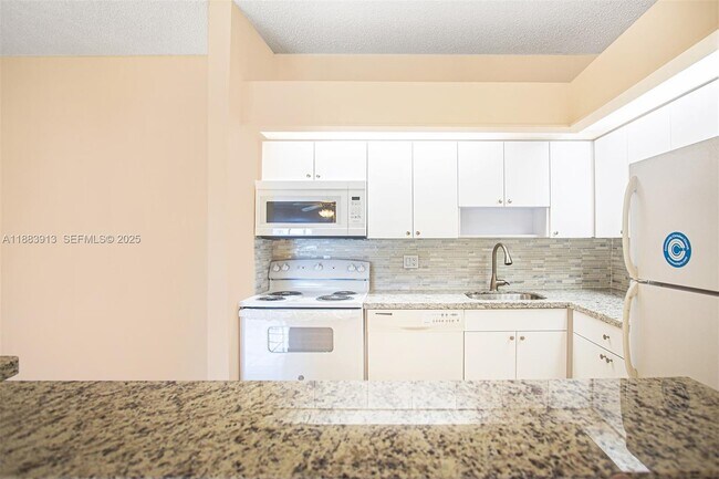 Building Photo - 9711 W McNab Rd