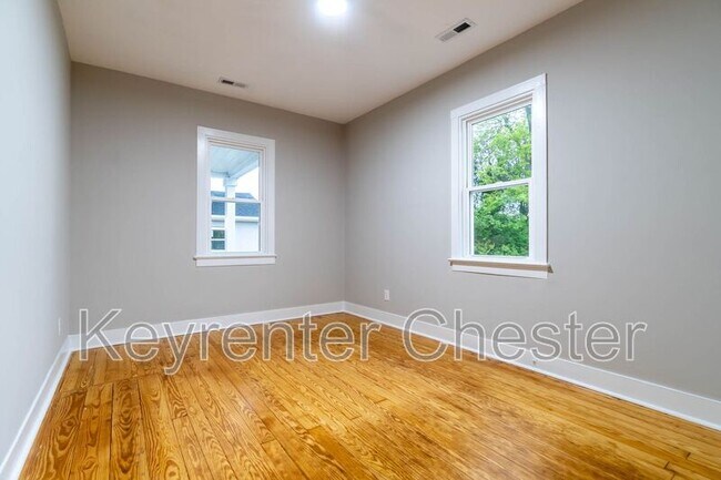 Building Photo - 3500 Oaklawn Blvd