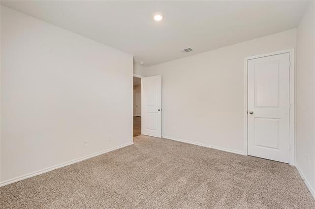 Building Photo - 4016 Huntington Dr