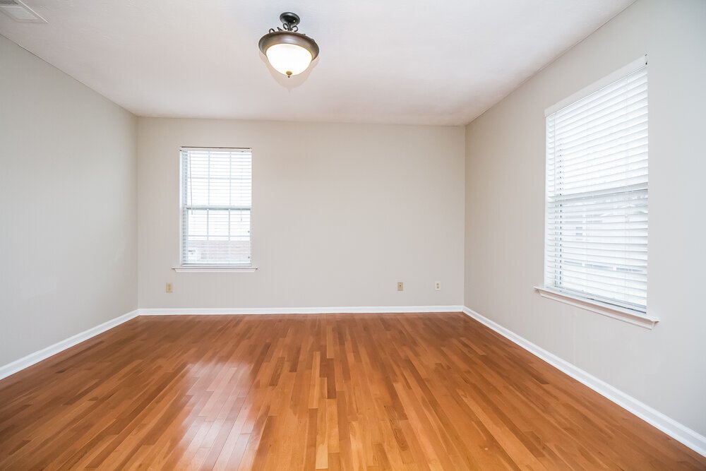 Building Photo - 300 Stafford Ct