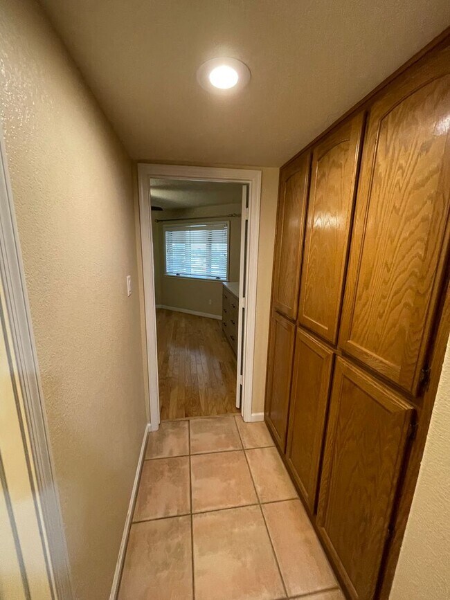 Building Photo - OFFERED FURNISHED OR UNFURNISHED - With view of the Yuma valley!