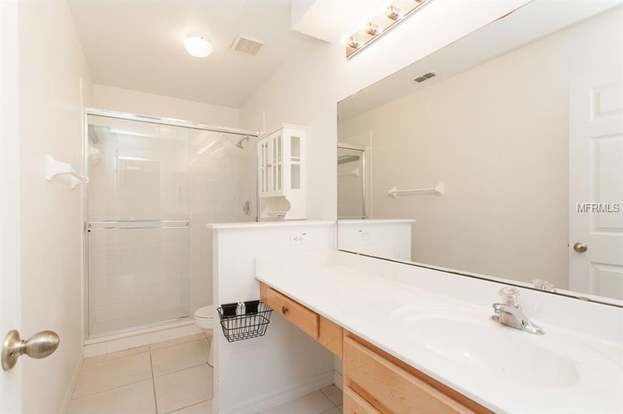 Building Photo - 12735 Somerset Oaks St