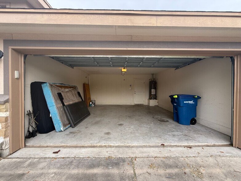 Building Photo - 4308 Bratton