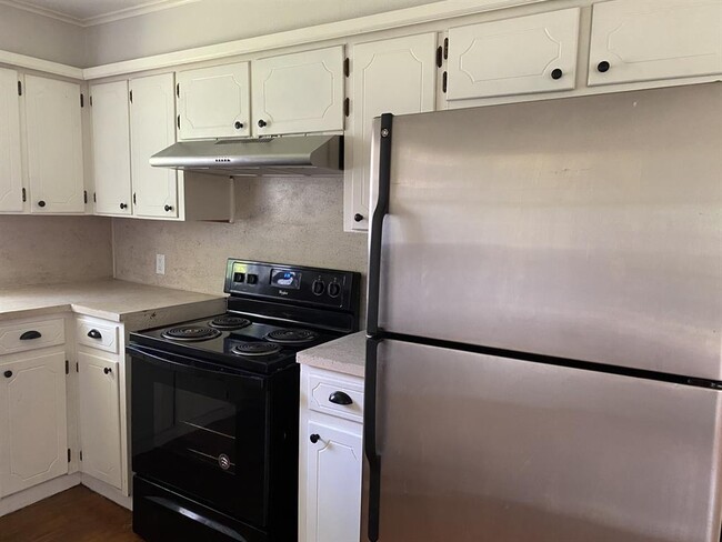 Building Photo - 1301 West Frey-