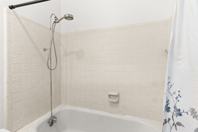 Building Photo - 707 Tabor St