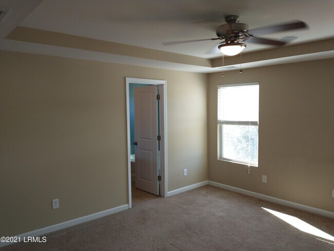 Building Photo - 38 Pennyroyal Way