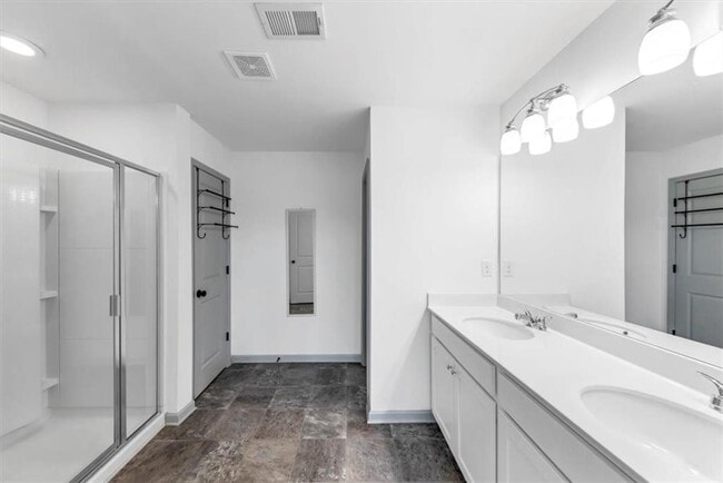 Building Photo - 3643 Princeton Ave