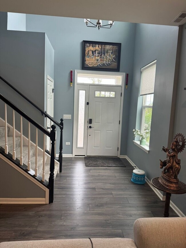 Building Photo - 12648 S Talbot Cir