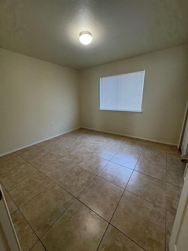 Building Photo - 1429 Coriander Dr