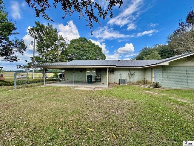 Building Photo - 1448 French Turn Rd