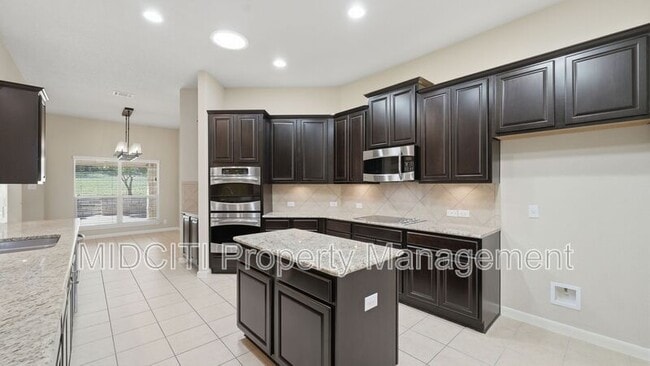 Building Photo - 842 Santa Cruz Ln