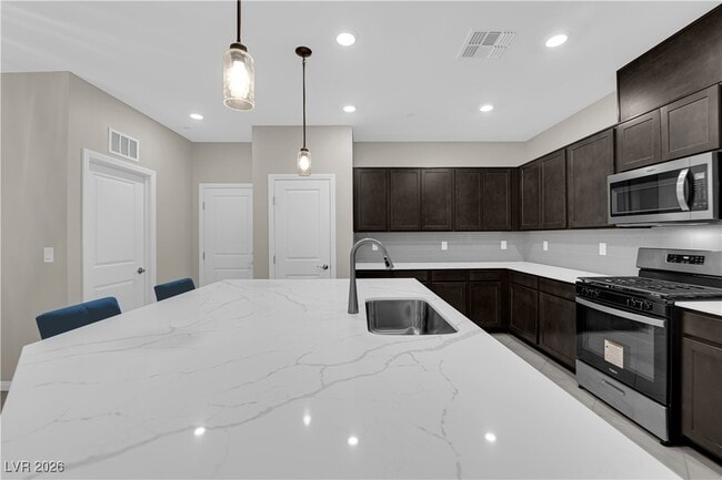 Building Photo - 2606 Ercolano St