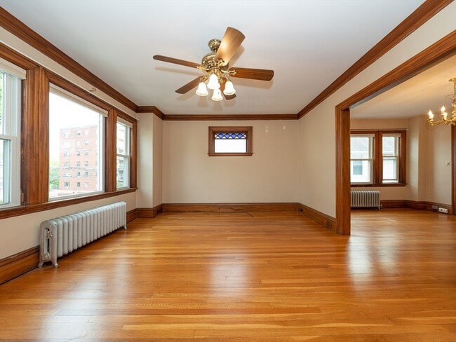 Building Photo - 32 Rangeley Rd