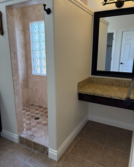 Building Photo - 7260 E Softwind Dr