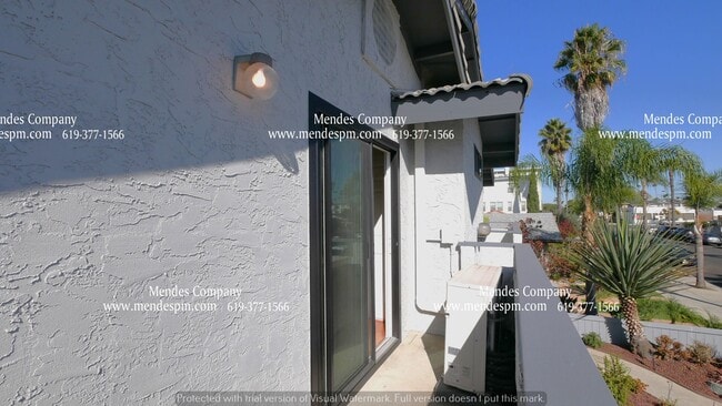 Building Photo - 4654 Idaho St