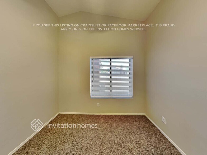Building Photo - 10476 W Sunflower Pl