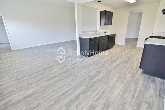 Building Photo - 33 Santa Barbara Dr