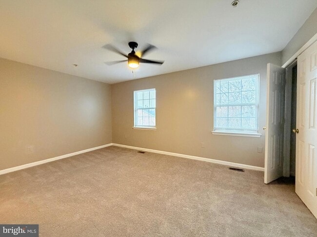 Building Photo - 4805 Cowslip Ct