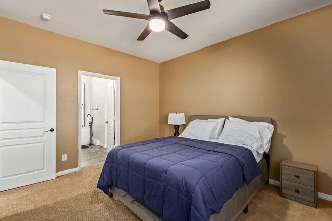 Building Photo - 123 N Washington St