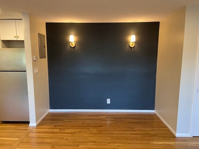 Building Photo - 4 Tara Dr