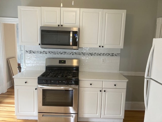 Kitchen - 28 Oakwood Ave