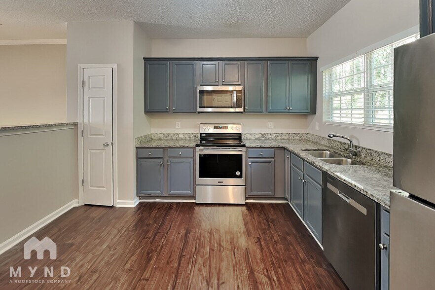Building Photo - 5492 Sierra Tr