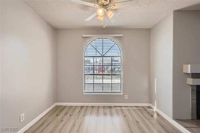 Building Photo - 2977 Juniper Hills Blvd