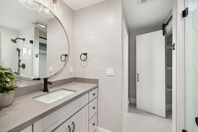 Building Photo - Eastside Gem - Fully Remodeled Modern Contemporary on Coveted Horseshoe Street
