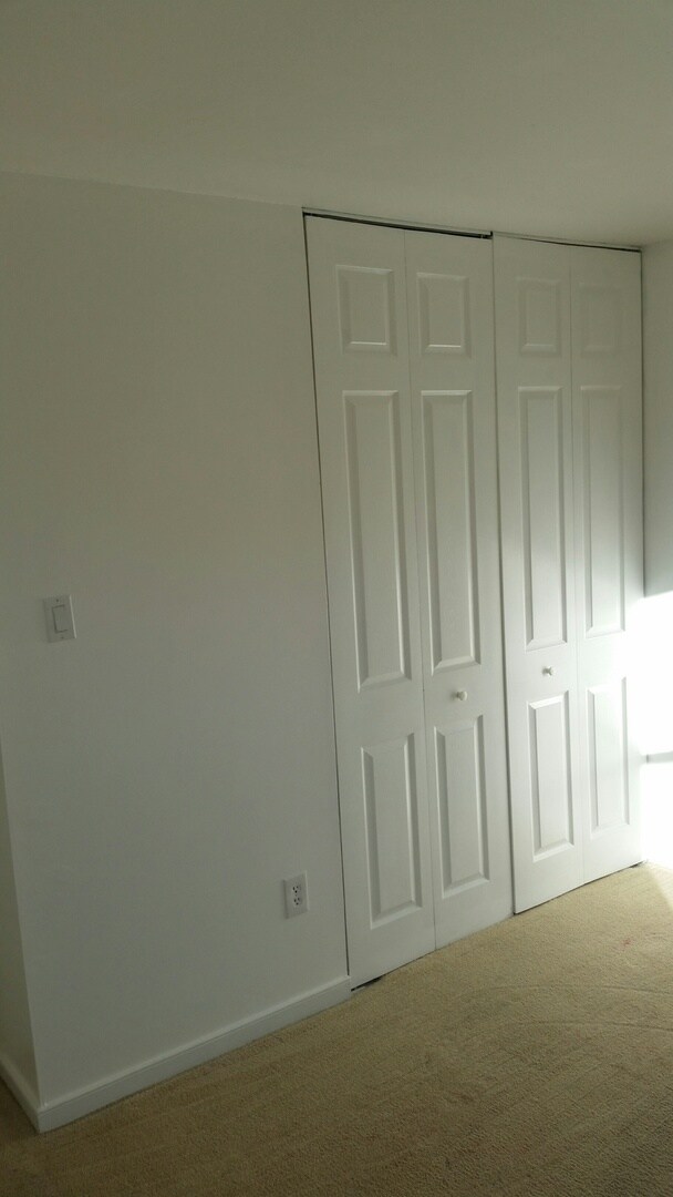 Building Photo - Lovely 3 bedroom, 2.5 bathroom Mechanicsvi...