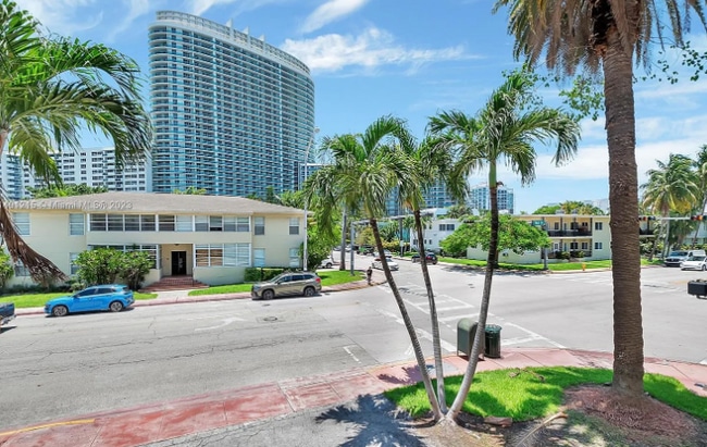 Building Photo - 1455 West Ave