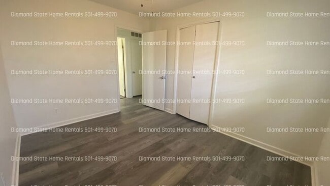 Building Photo - 5808 Del Prado St