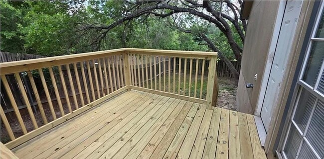 Building Photo - 375 Fantail Loop