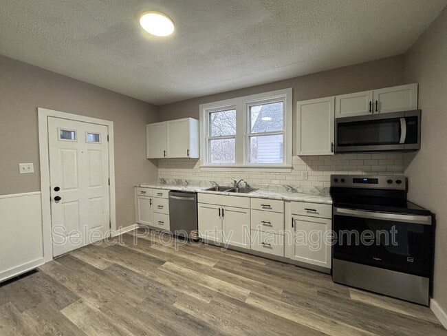 Building Photo - 3930 Webster St