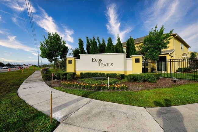 Building Photo - 9330 Tecumseh Dr