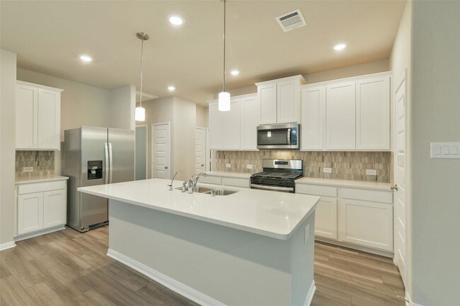 Building Photo - 17418 Rosette Grass Dr