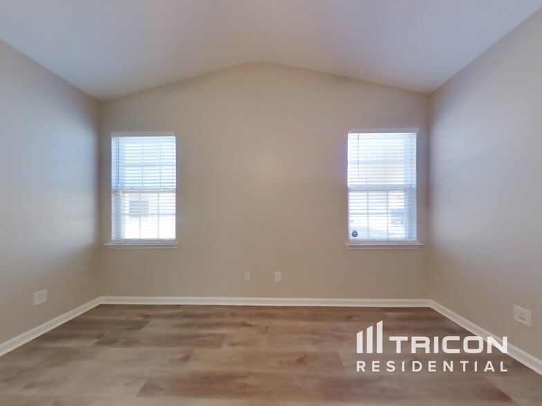 Building Photo - 1282 Winwood Dr