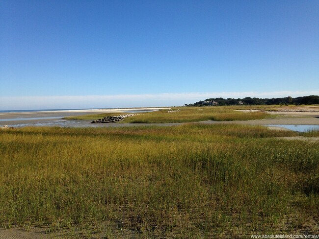 Building Photo - Beach Access, Bike Rides, Coastal Comfort.