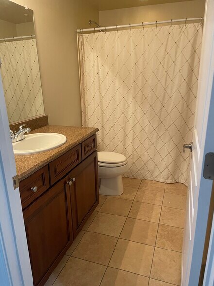 Full Bathroom 1 - 20660 N 40th St