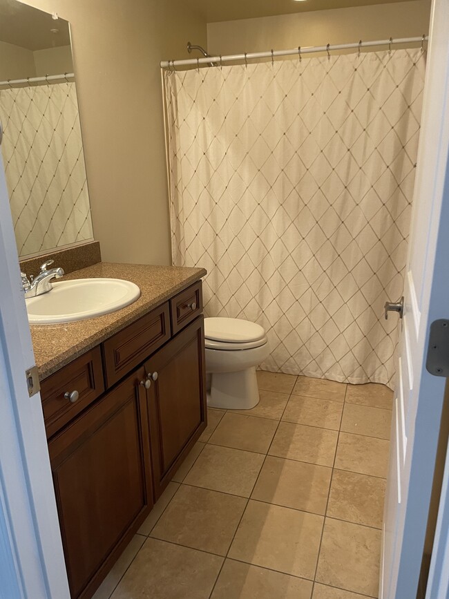 Full Bathroom 1 - 20660 N 40TH St