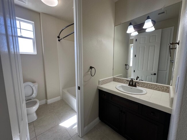 Building Photo - 3852 Harlan Ranch Blvd