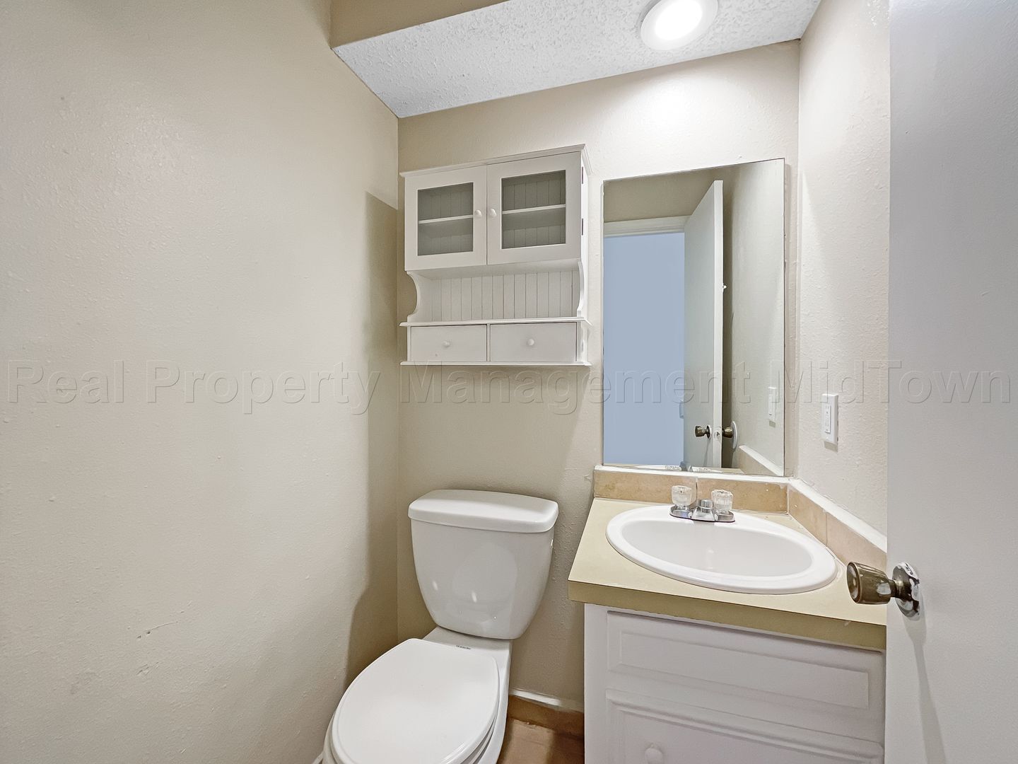 Building Photo - 2742 St George Pl