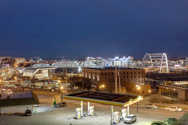 Building Photo - 20 Rutledge St