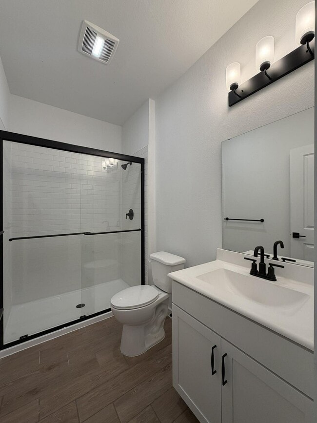 Building Photo - 4819 Legends Bay Dr