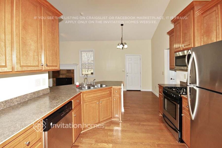 Building Photo - 503 Autumn Ridge Dr