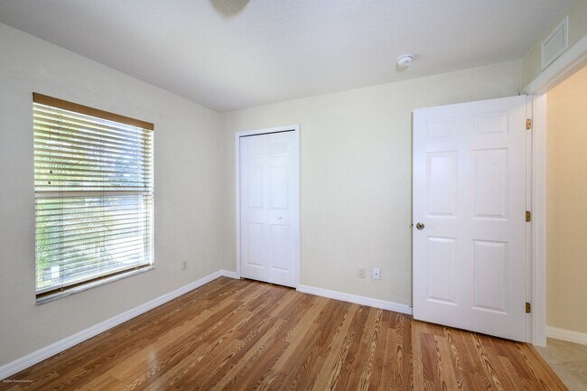 Building Photo - PRICE DROP!! ANNUAL UNFURNISHED HOME IN PUNTA GORDA