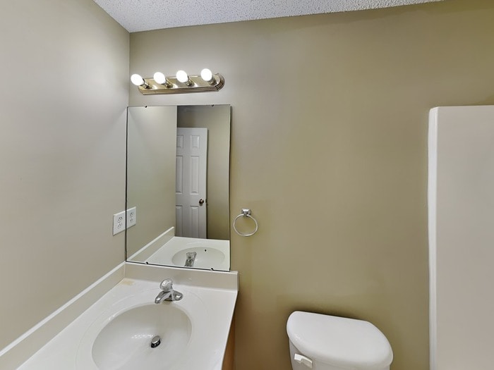 Building Photo - 1216 Bicycle Ct