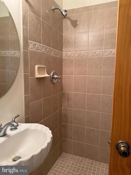 Building Photo - 3312 Catlett Rd